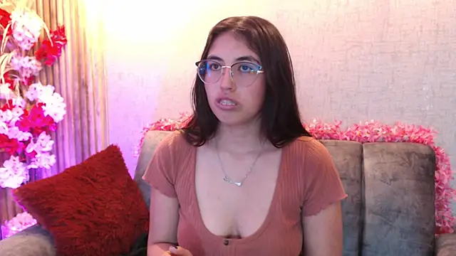 valk_submissive - Valk_submissive's free webcam - UK Sex Cams