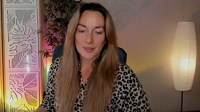 RebeccaMartinez webcam