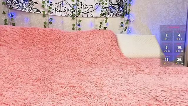 vett_kitty (F teen) - doggy + ass slaping (x10)