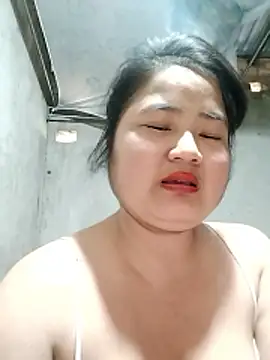 bigboobs186 - BigBoobs186's free webcam