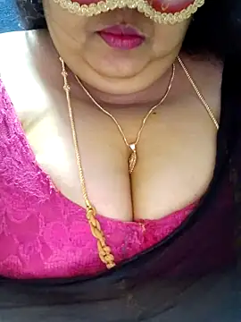 tamilthanushri webcam