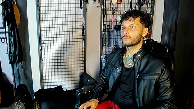 Twisted_Fantasy webcam