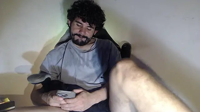 LuciferSantoryu webcam