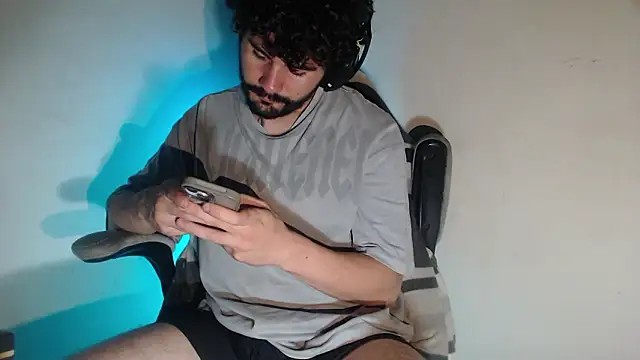 LuciferSantoryu webcam