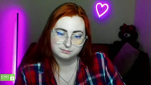 Alicia_love00 webcam