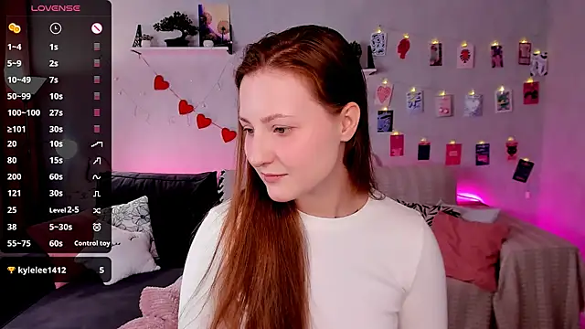 velvet_cherry_ webcam