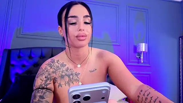 evaxxrosexxx - EvaXXRoseXXX's free webcam - UK Sex Cams