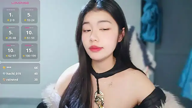 美女-XiaoYu-777在线直播