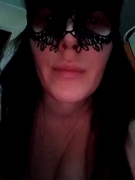 Webcam Model (Pen_Janis)  is live.Free join now!