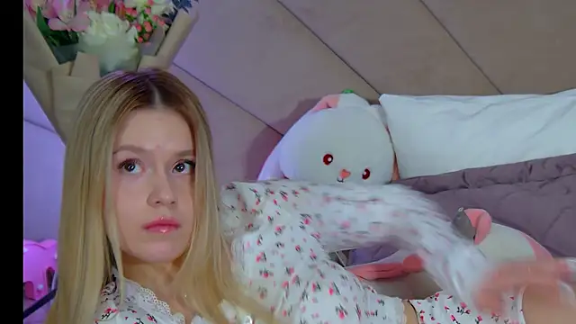 MilanaBalmain webcam