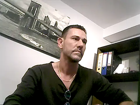 mastercharisma35 webcam