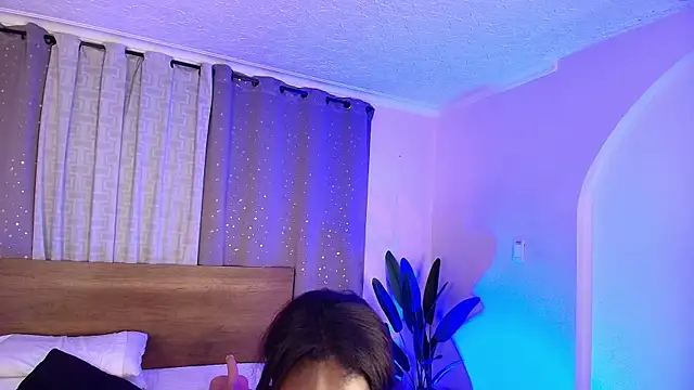 ViolettGomez_93 webcam