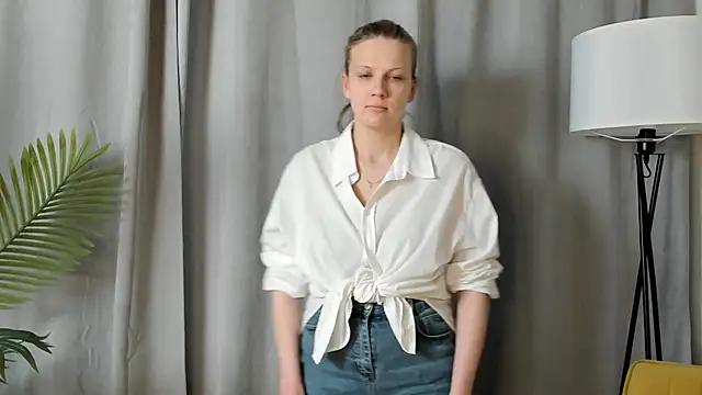 AprylSalisbury webcam