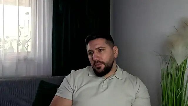 Gold_Alpha_Boy webcam