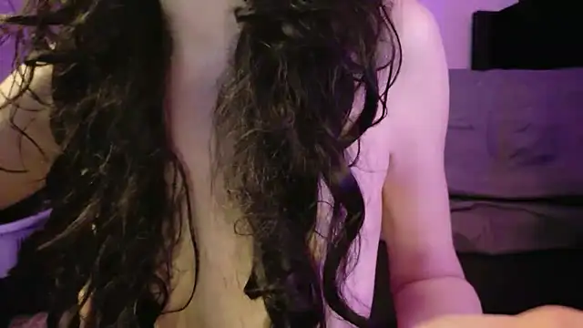 Midnightrose11 webcam