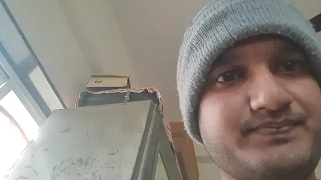 young-hairy-jon webcam