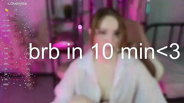 Ginger_Kristin webcam