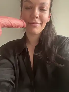 clarapasssion - ClaraPasssion's free webcam - UK Sex Cams