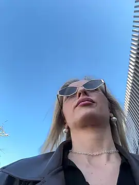 Webcam Model (VikaBunny1)  is live.Free join now!