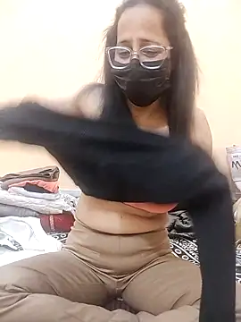 Webcam Model (meenu_bhabhi547) is live