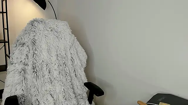 little_femb0y webcam