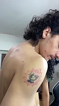 theking6ix9ine69 - TheKing6ix9ine69's free webcam - UK Sex Cams