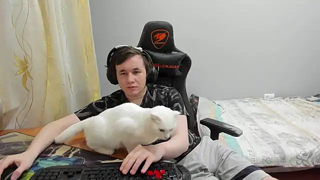 iliaskrislove webcam