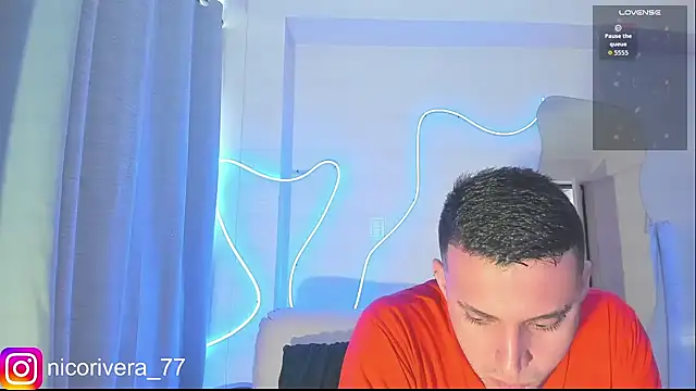 nico_rivera webcam