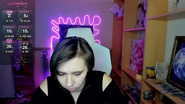 Scarlet_Sirenn webcam