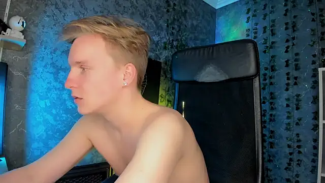 AlexxSweet webcam