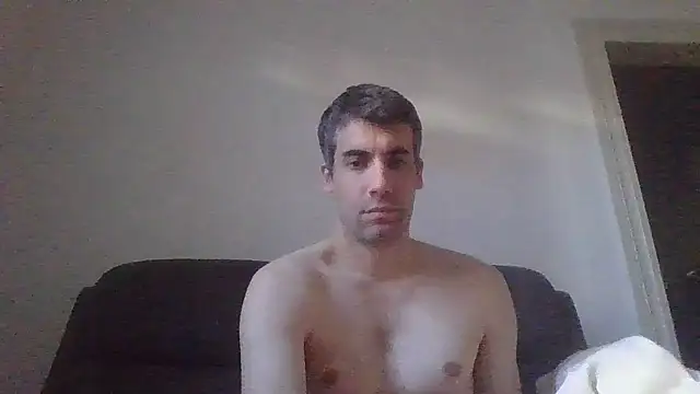 JulioIsHere4you webcam