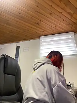 Karen18_boobs webcam