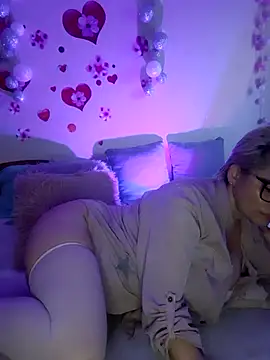 BellaBellaHot webcam