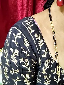 Webcam Model (anuradha1432) is live