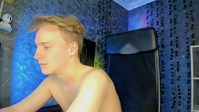 AlexxSweet webcam