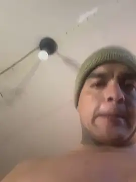 silverbay-456 - Silverbay-456's free webcam - UK Sex Cams