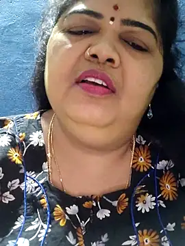 tamilthanushri webcam