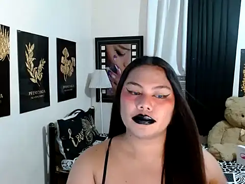 TSbrianaHugeCock webcam