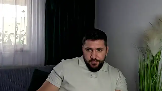 Gold_Alpha_Boy webcam