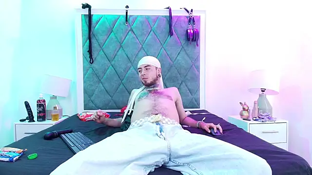 Asha_zuri_and_adam webcam