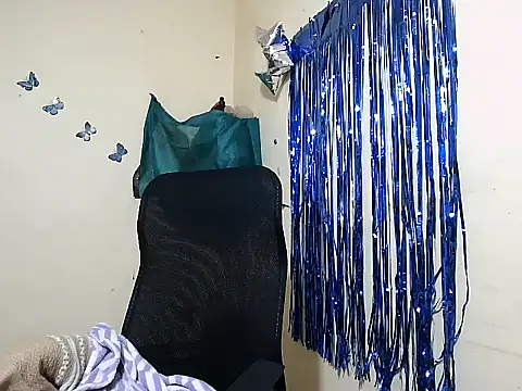 Shivani-Gupta webcam