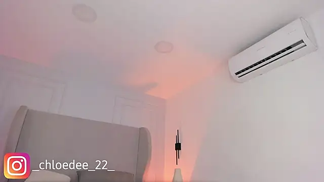 chloe_d webcam