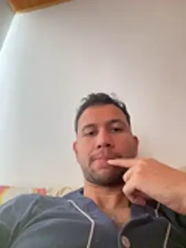 Michaell_Spinelly webcam