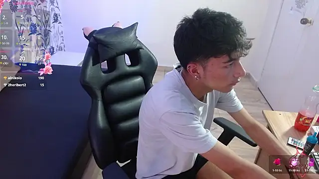 osamu_tay - Osamu_tay's free webcam - UK Sex Cams