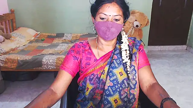 hotgulabi (F milf) - topless