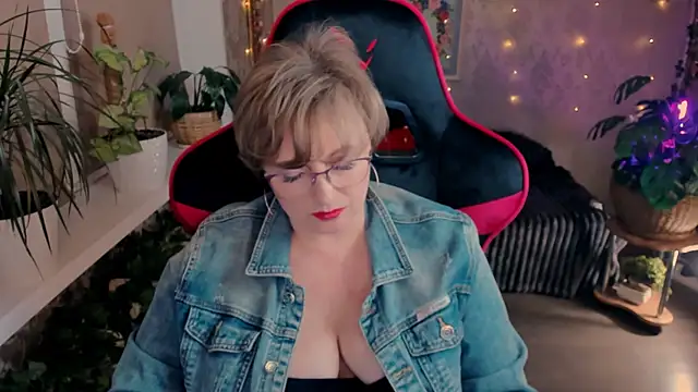 sugar_vivien - Sugar_vivien's free webcam - UK Sex Cams