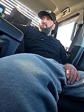 Beardedtattood webcam