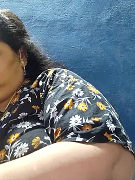 tamilthanushri webcam