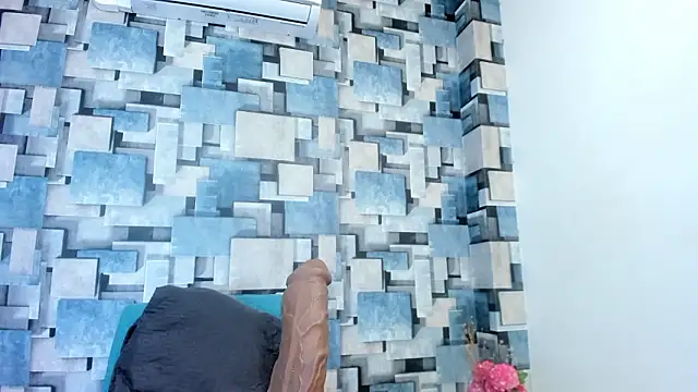 angel_dthroatt webcam