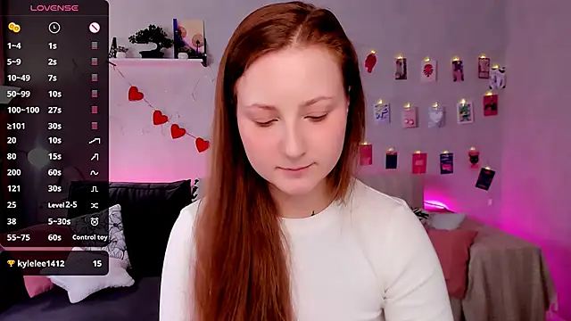 velvet_cherry_ webcam